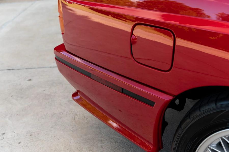Детали экстерьера BMW M3 Coupe (E30) 1988 года  (NA) (фото 62 из 231)